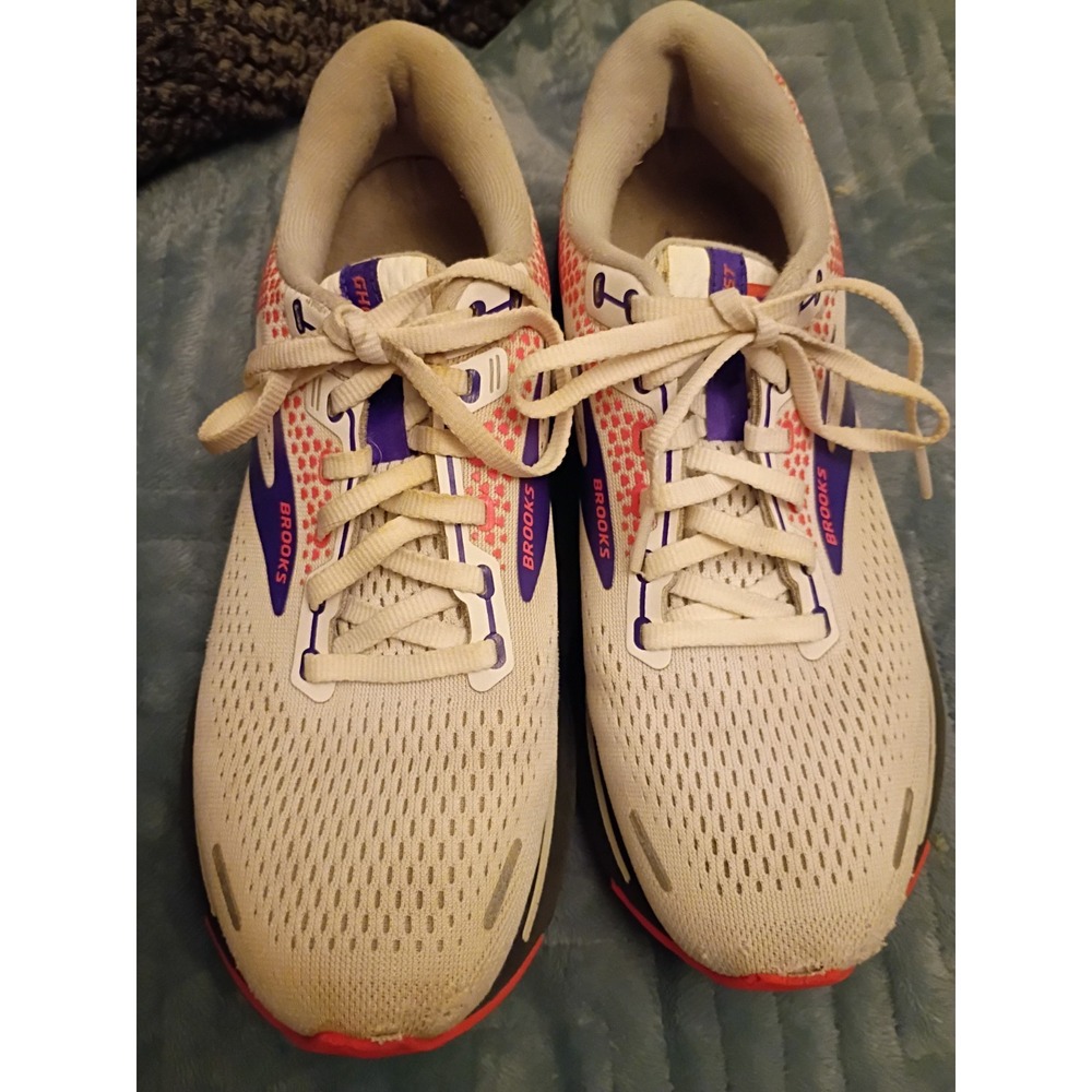 Brooks Shoes Womens Size 9 White Ghost 14 Running Comfort Sneaker 1203561B192